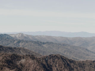 Brown and gray mountain range